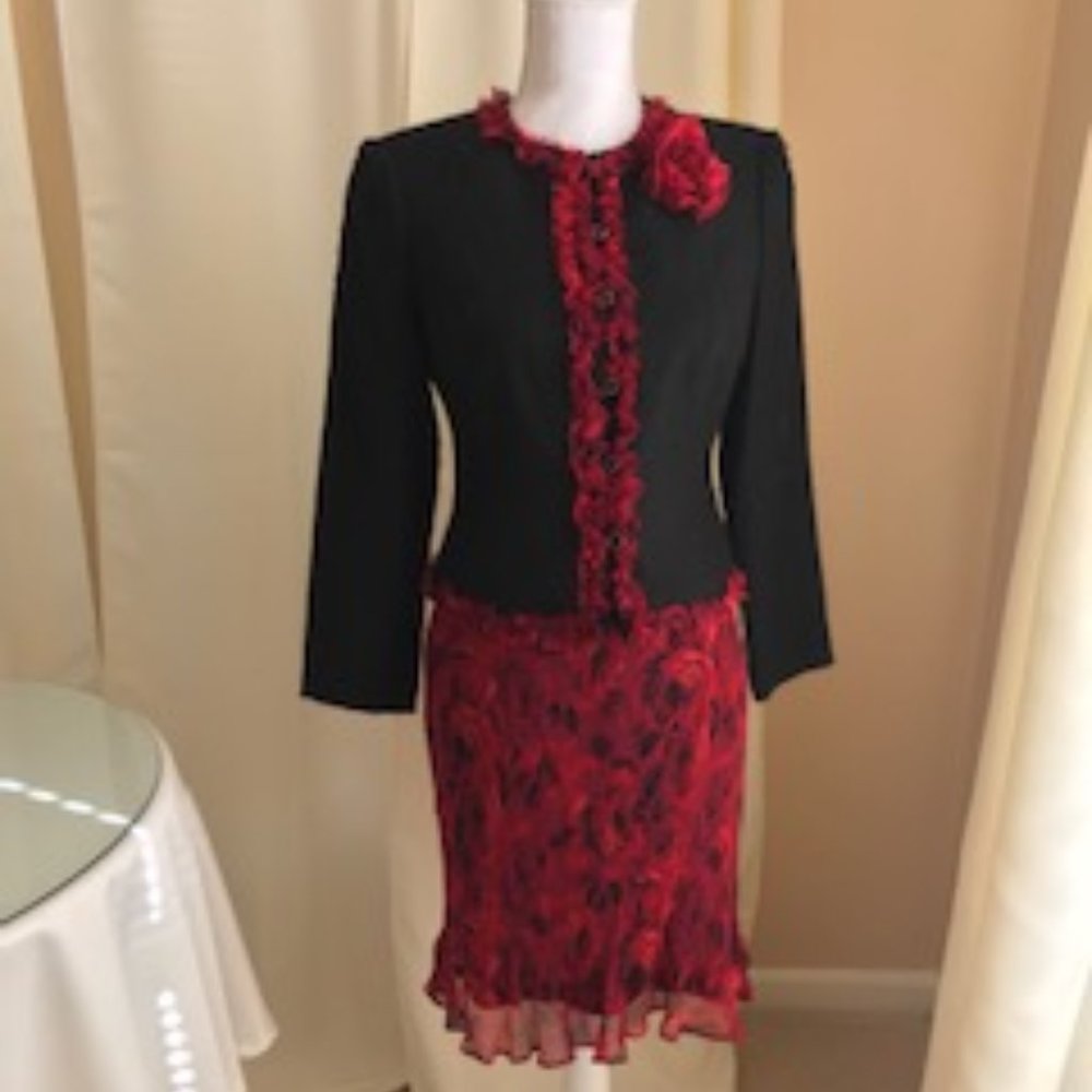 ROBBIE BEE SPRING/SUMMER SUIT